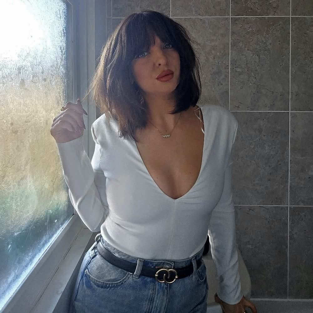 Portrait of Lauren Roberts, Hairstylist